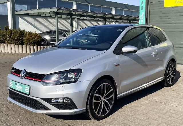 Volkswagen Polo 1.8 TSI GTI Panorama Apple Carplay SHZ LED