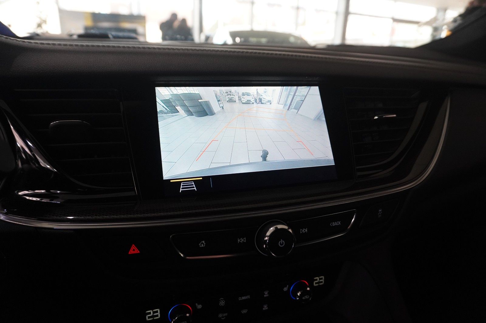 Fahrzeugabbildung Opel Insignia B ST 2.0D ELEGANCE NAVI/LED/KAMERA/AHK