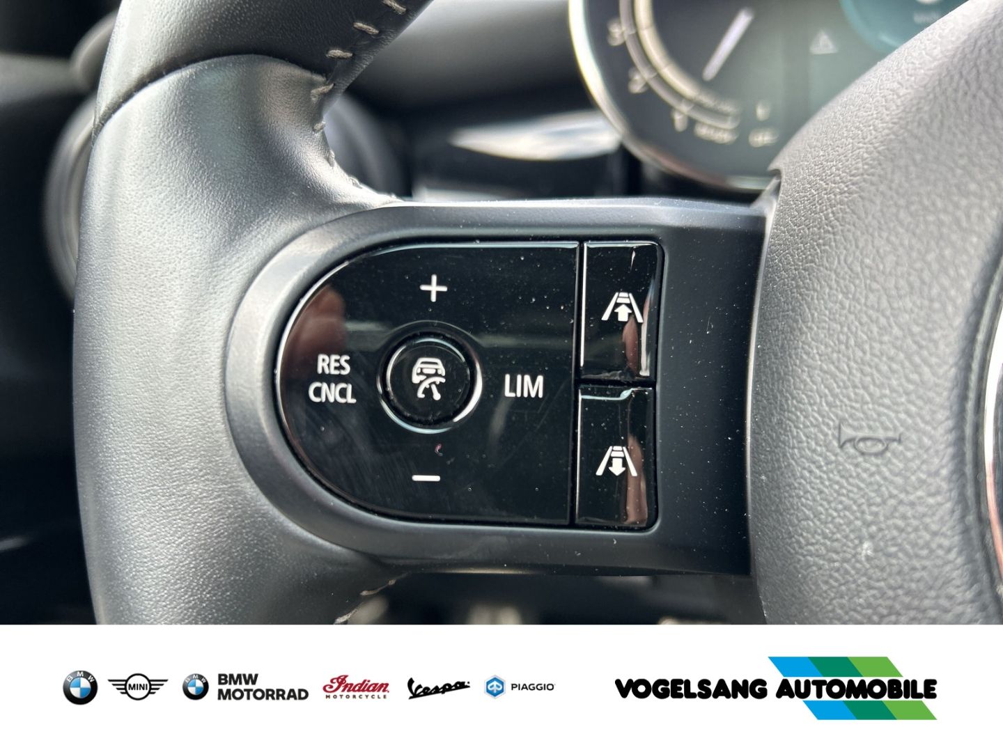 Fahrzeugabbildung MINI Cooper John Cooper Works Trim Vollausstattung Pa