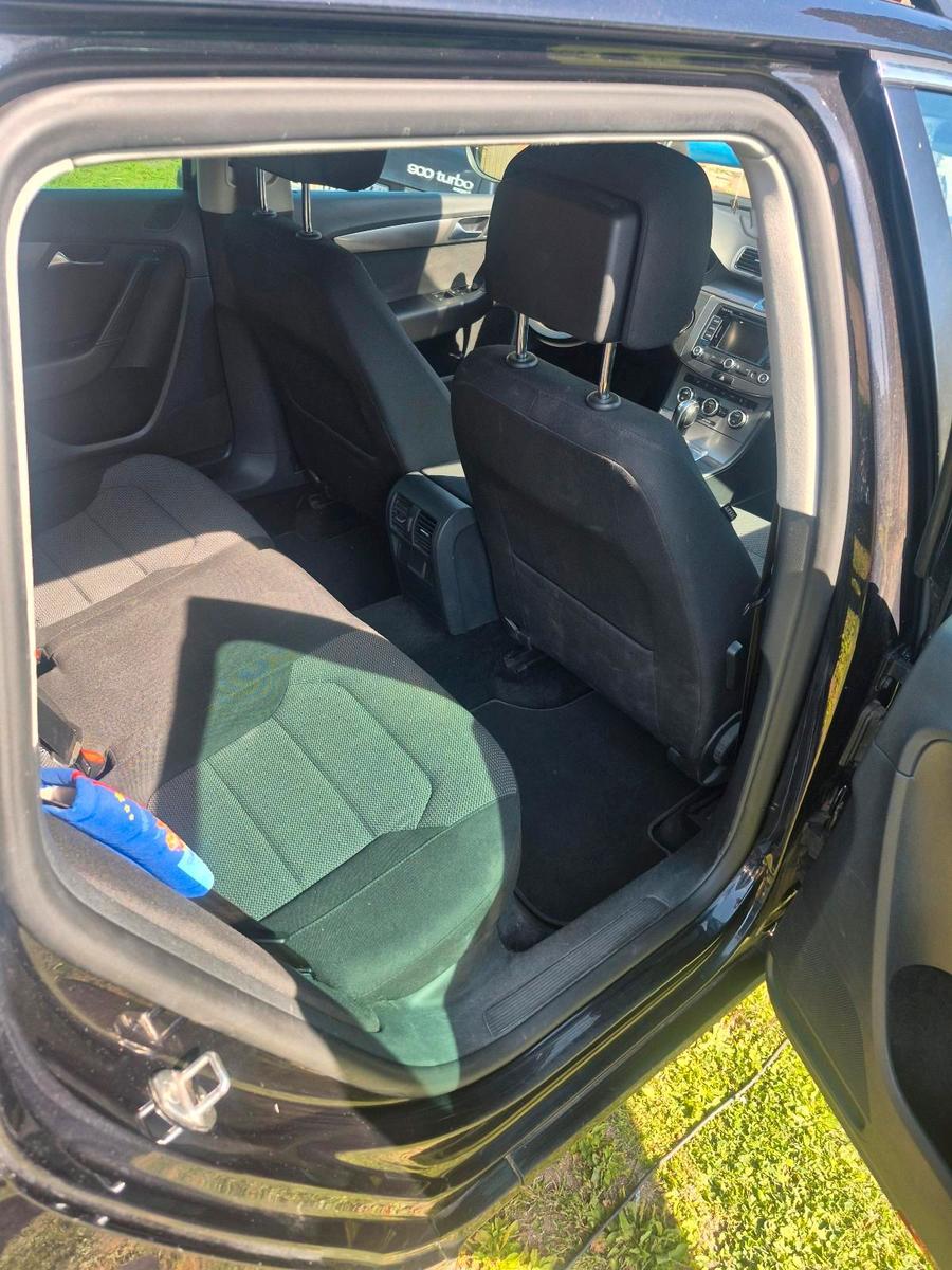 Volkswagen Passat 2012 — photo 13