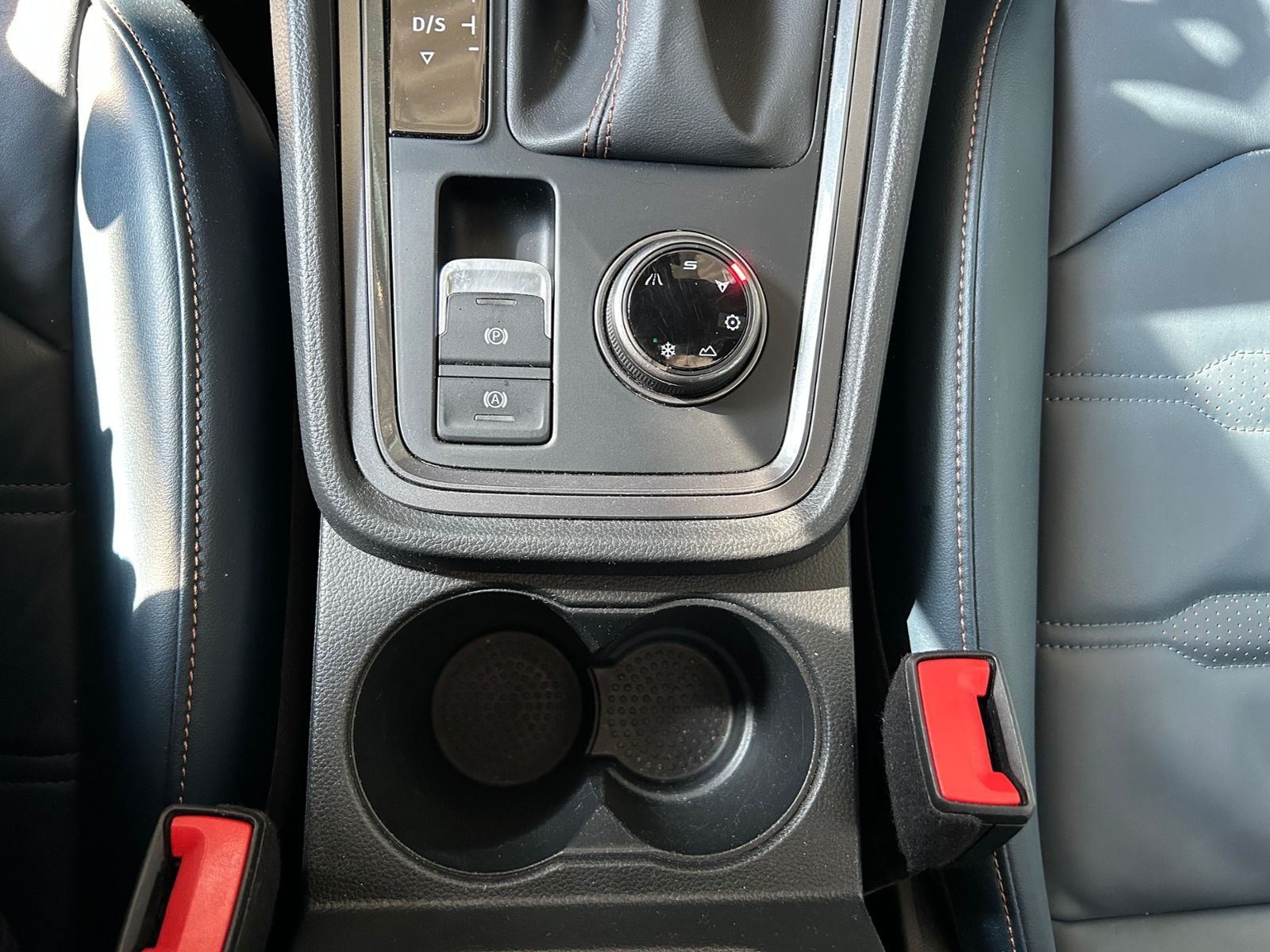 Fahrzeugabbildung CUPRA Ateca Edition VZ 4Drive AHK PANO BEATS LEDER 20"