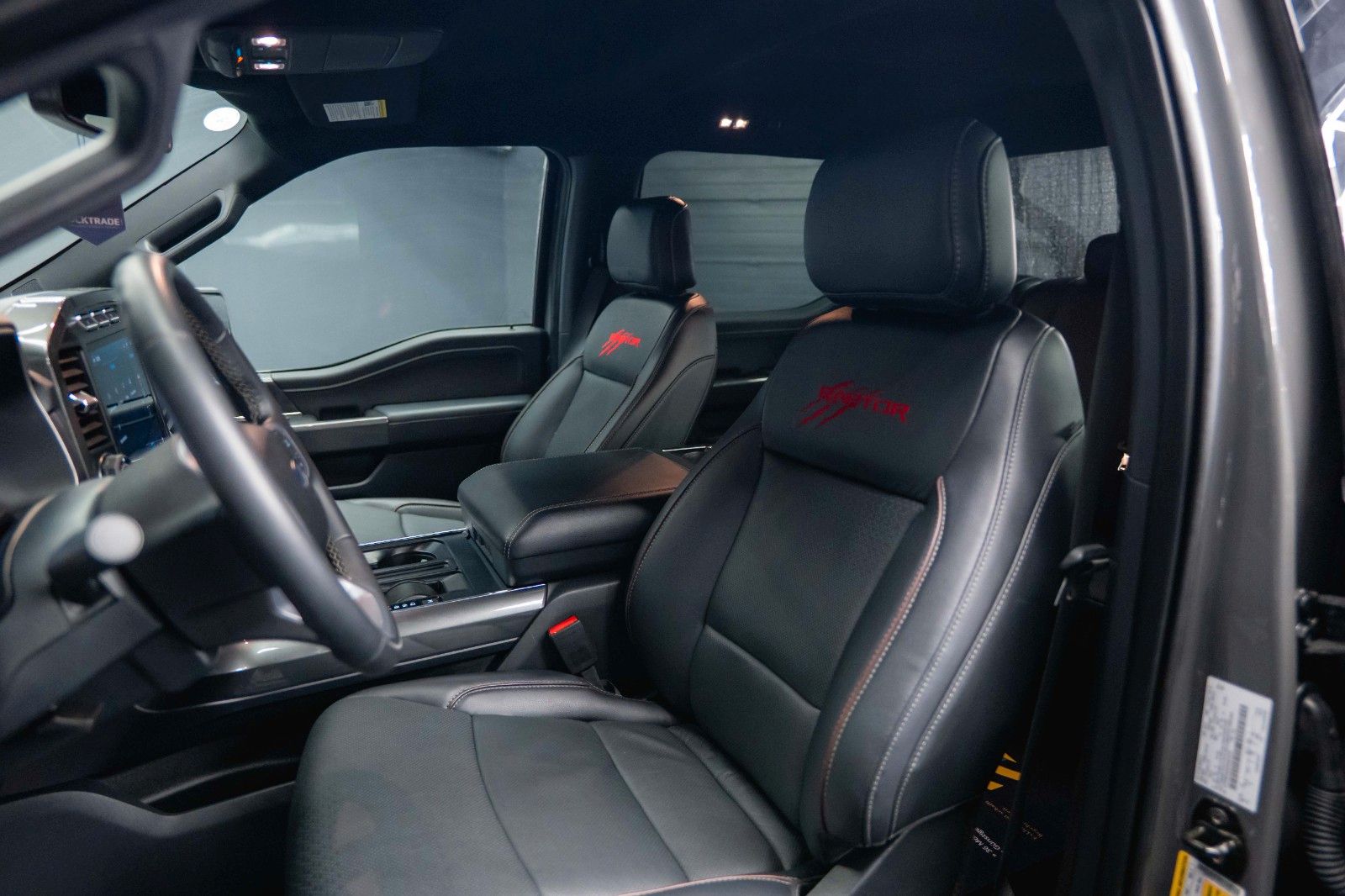 Fahrzeugabbildung Ford F150 5.0L V8 4x4 Offroad SuperCrew RAPTOR 19%