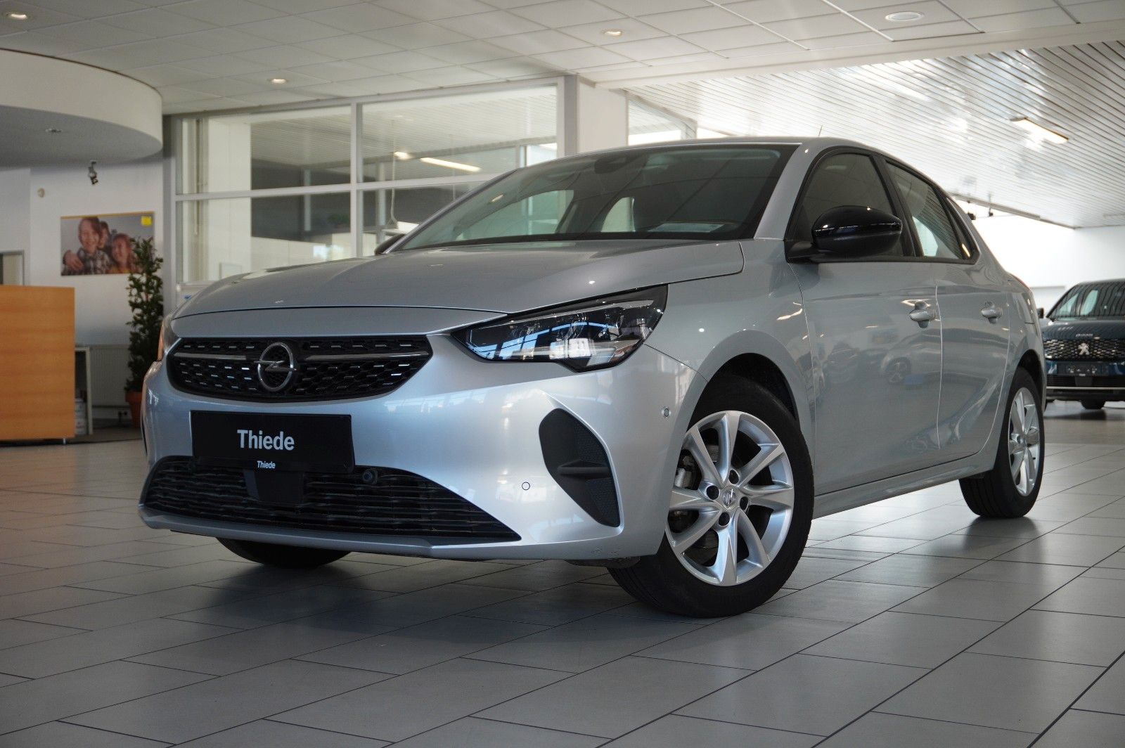 Fahrzeugabbildung Opel Corsa F 1.2 ELEGANCE NAVI/LED/KAMERA/SPORT/DAB+