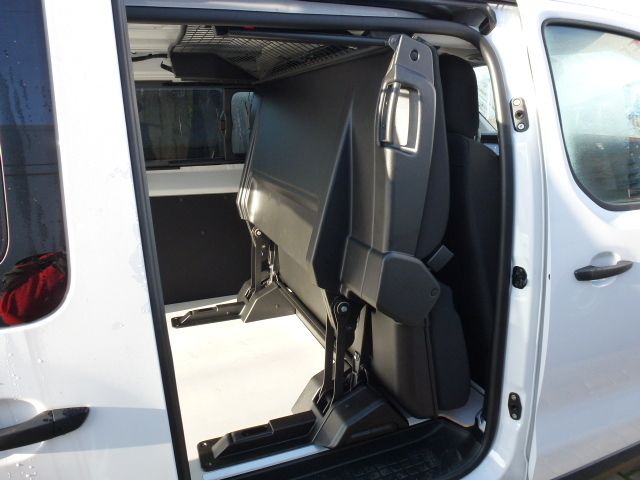 Fahrzeugabbildung Fiat Scudo Flexcab L3 2.0 BlueHDi Lang 6 Sitze