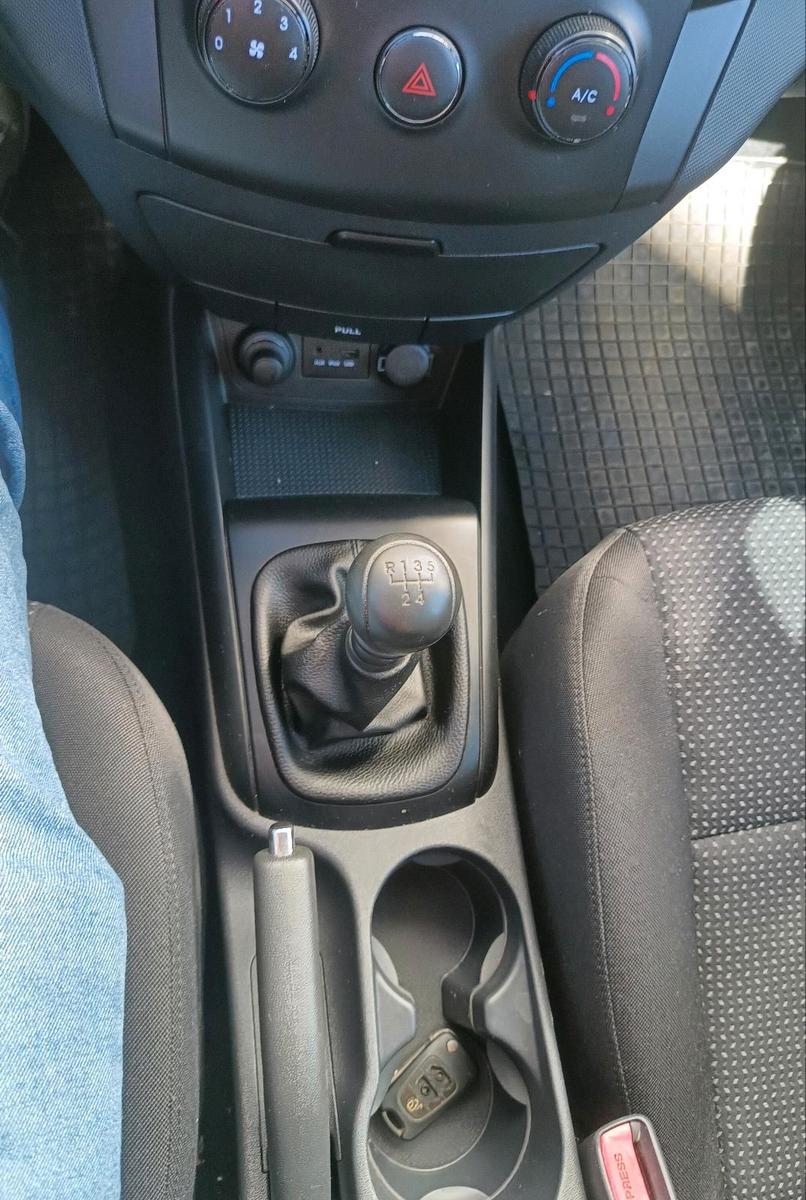 Hyundai i30 2010 — photo 8