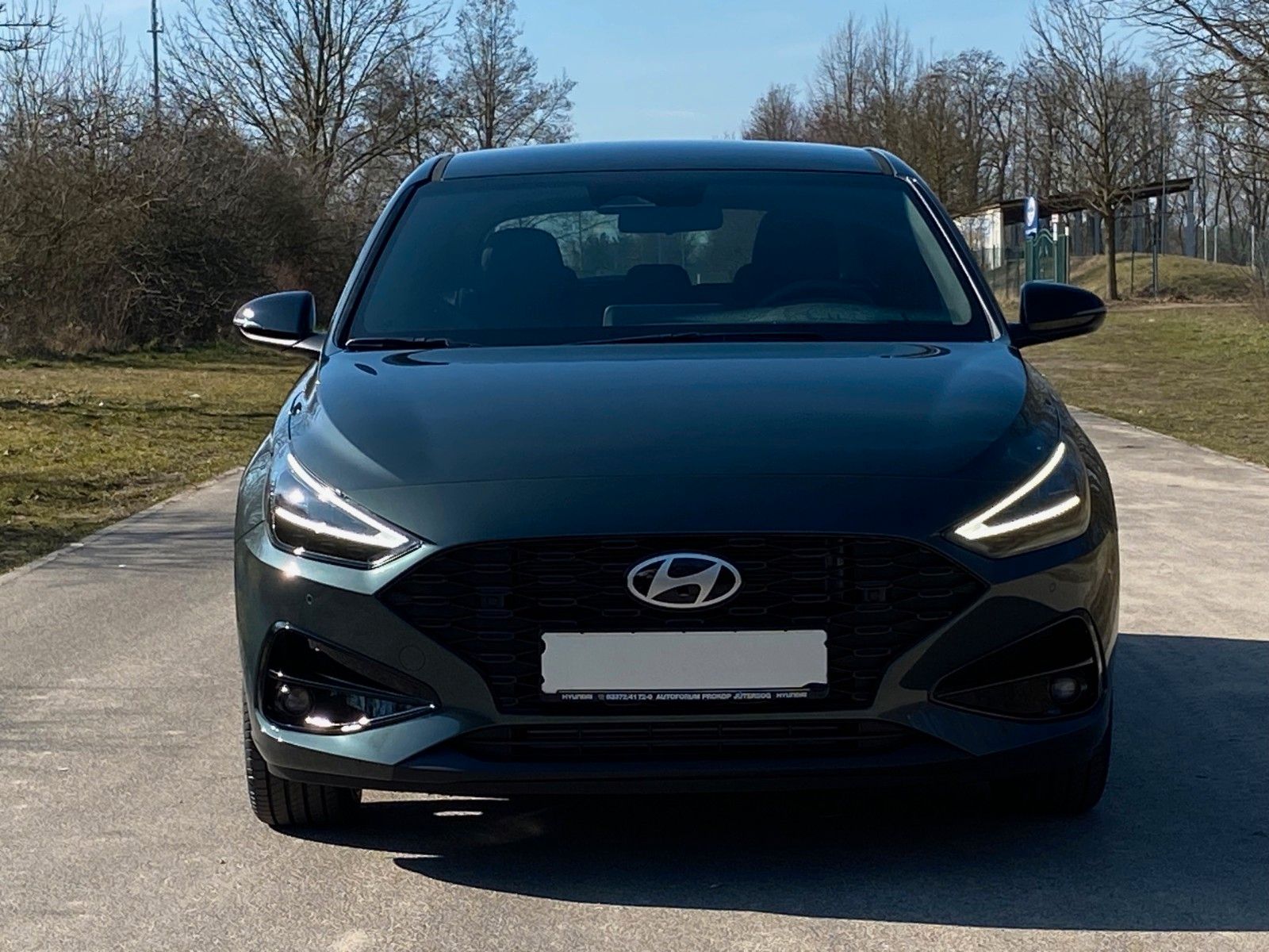 Fahrzeugabbildung Hyundai i30 1.5 T-GDI 48V Advantage *Navi*RFKamera*ACC*