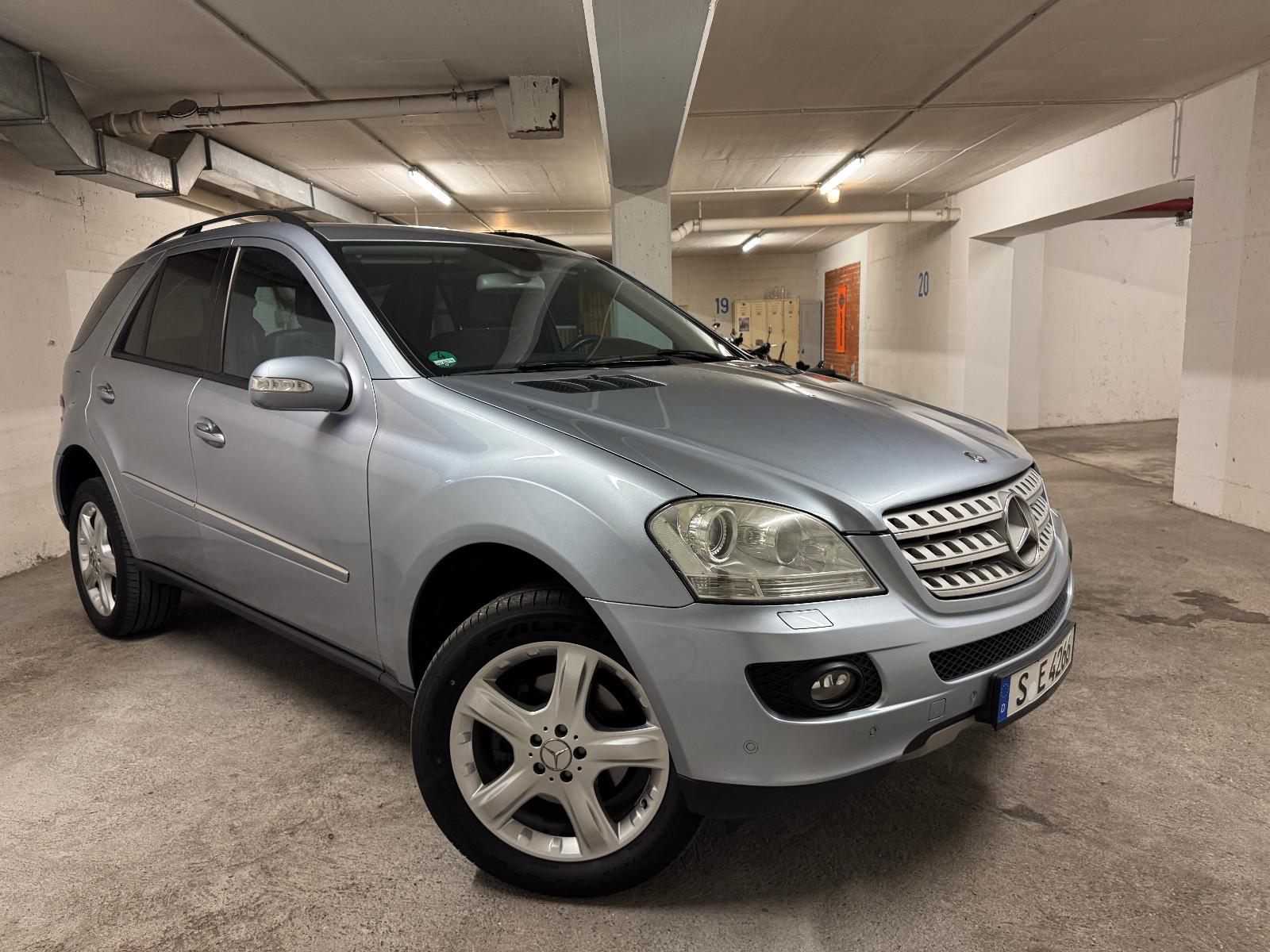 Mercedes-Benz ML 350 4MATIC|NAVI|AHK|SEHR SAUBER UND GEPFLEGT.