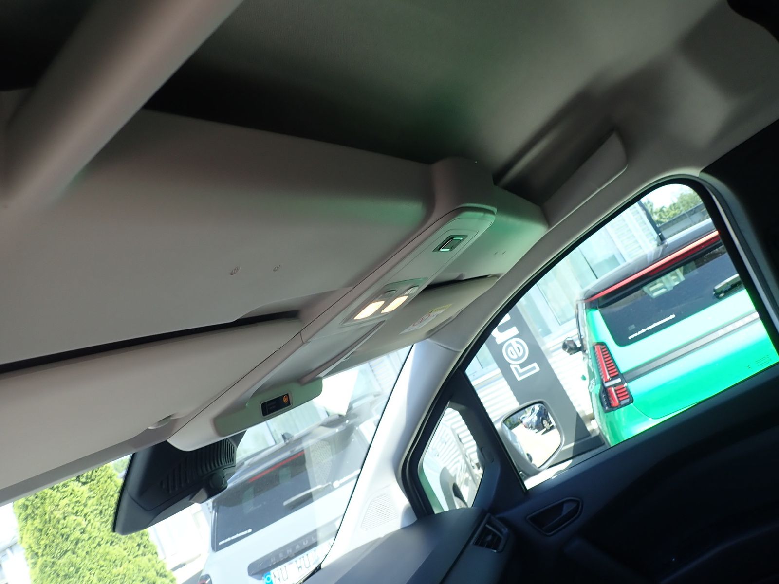 Fahrzeugabbildung Renault Kangoo Rapid Advance L2 Blue dCi 115 EDC MY26
