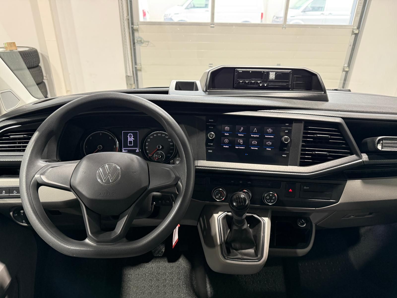 Volkswagen T6 Transporter - Bild 8