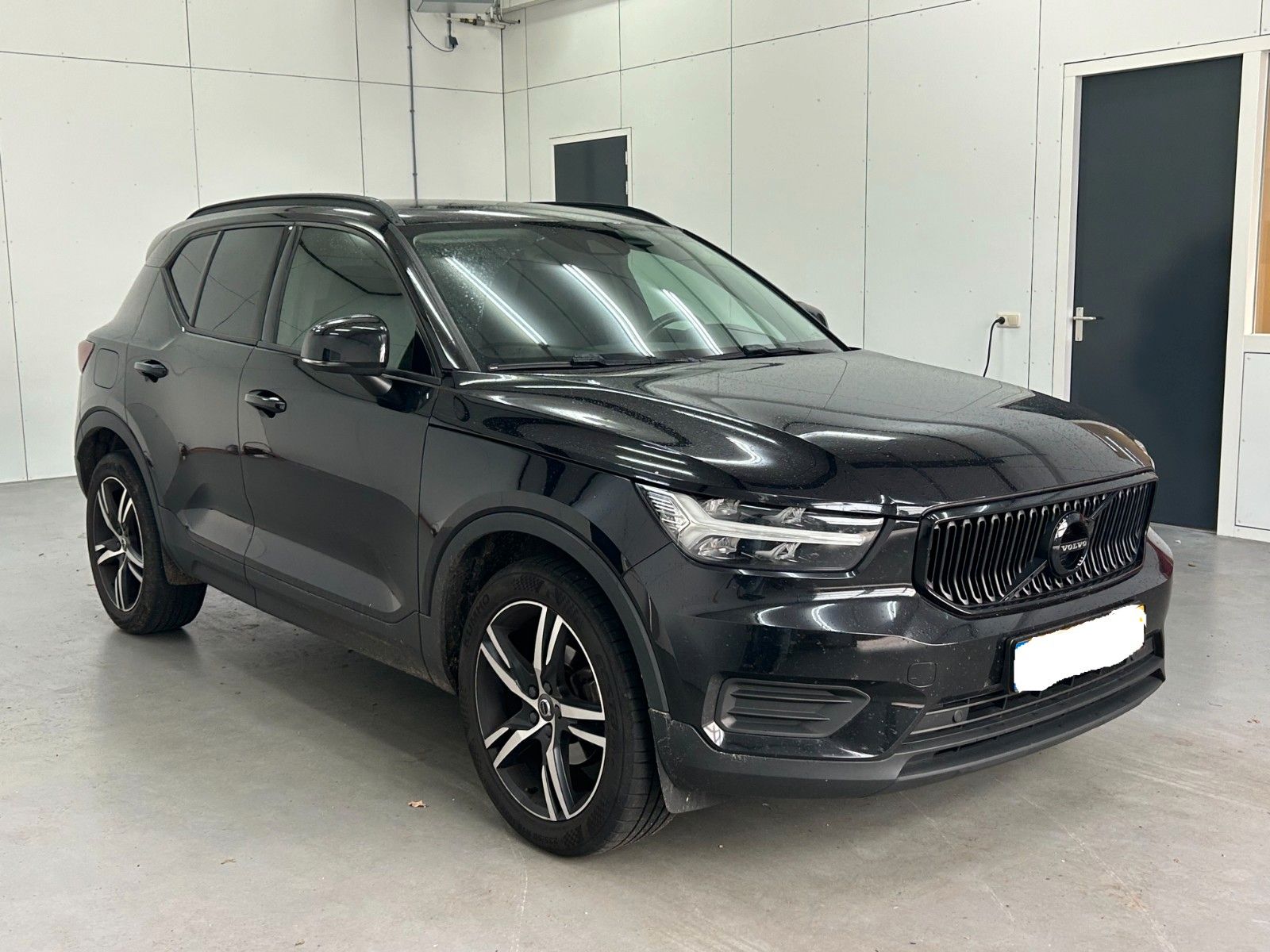 Volvo XC40. 1.5 T2 Momentum. NETTO EXPORT 12.800 imagem 2