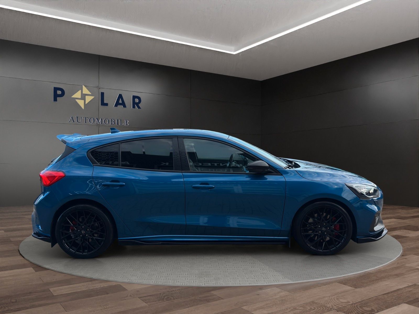 Fahrzeugabbildung Ford Focus Lim. ST *Head-Up*B&O*Keyless*Recaro*ACC