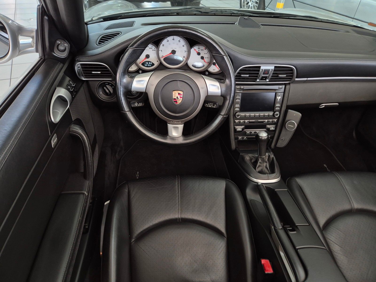 Fahrzeugabbildung Porsche 997 Carrera 4S Cabriolet/Dt./Schalter