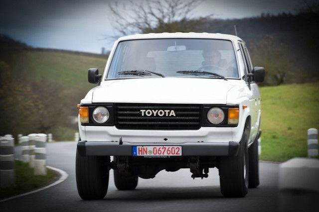 Toyota Land Cruiser HJ60 Tüv und H-Abnahme neu