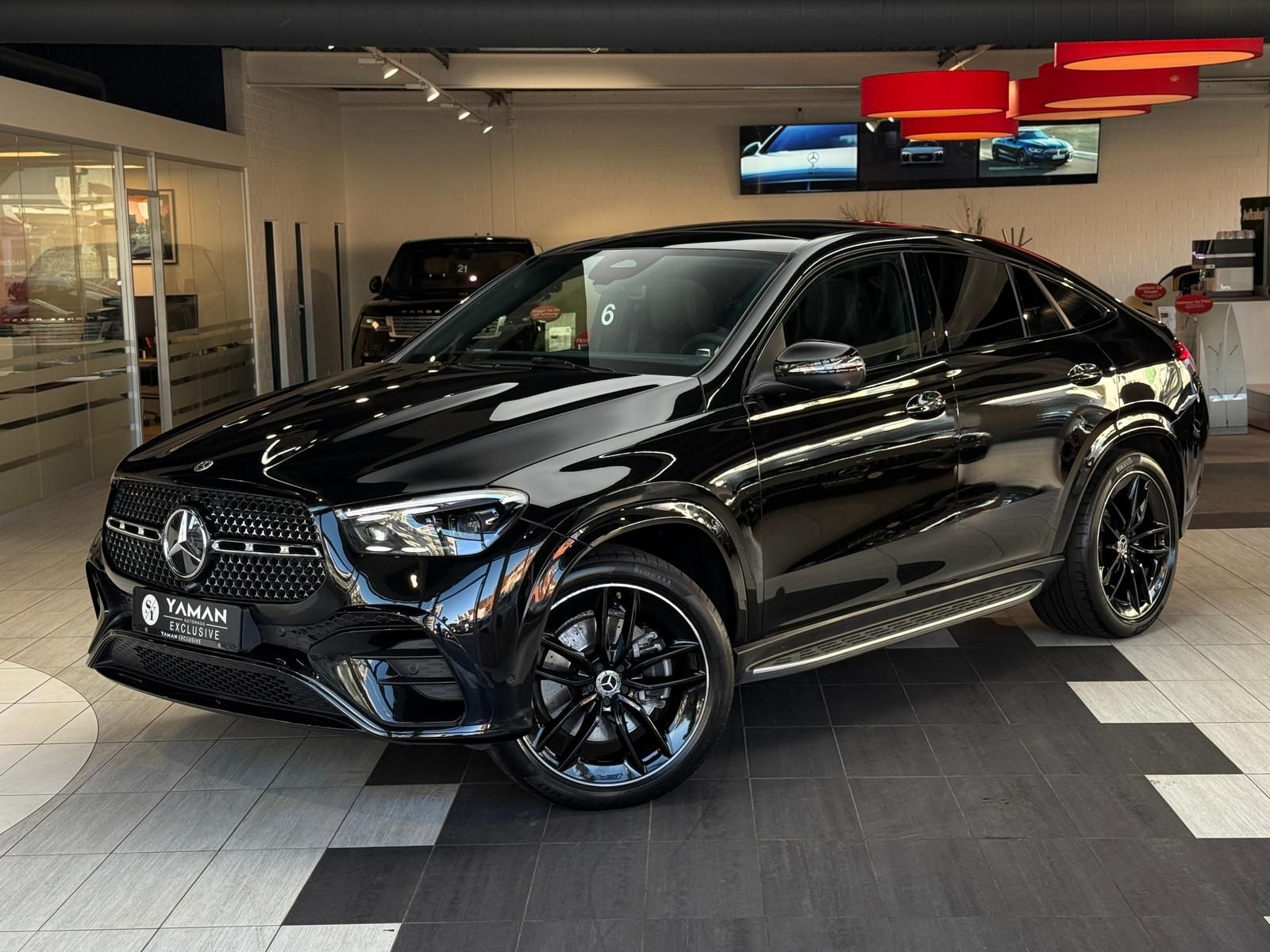 MERCEDES-BENZ GLE 300 d 4M Coupe AMG*Pano*Luftf*360°*Night*22"