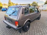 Lada Niva Taiga 5-trg. LANG 4x4 Klima Dotz A/T LED - Lada Taiga: Allradantrieb