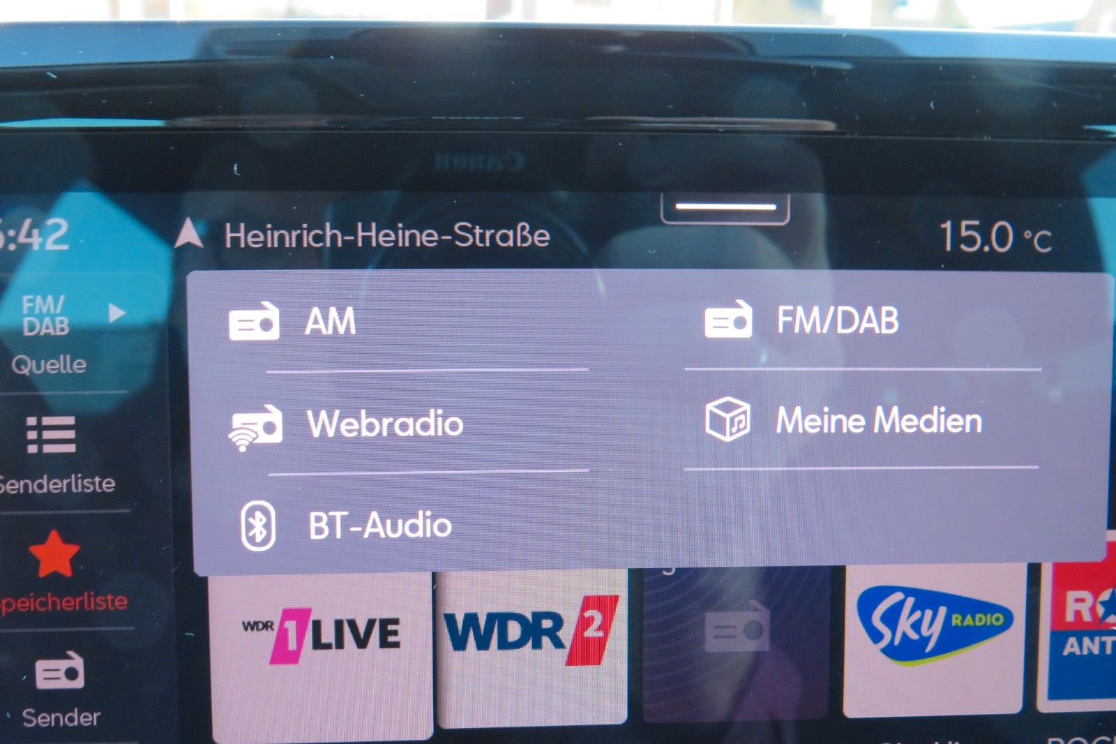 Fahrzeugabbildung SEAT Arona Style NAVI APP SITZH. PDC GRA 1.HD