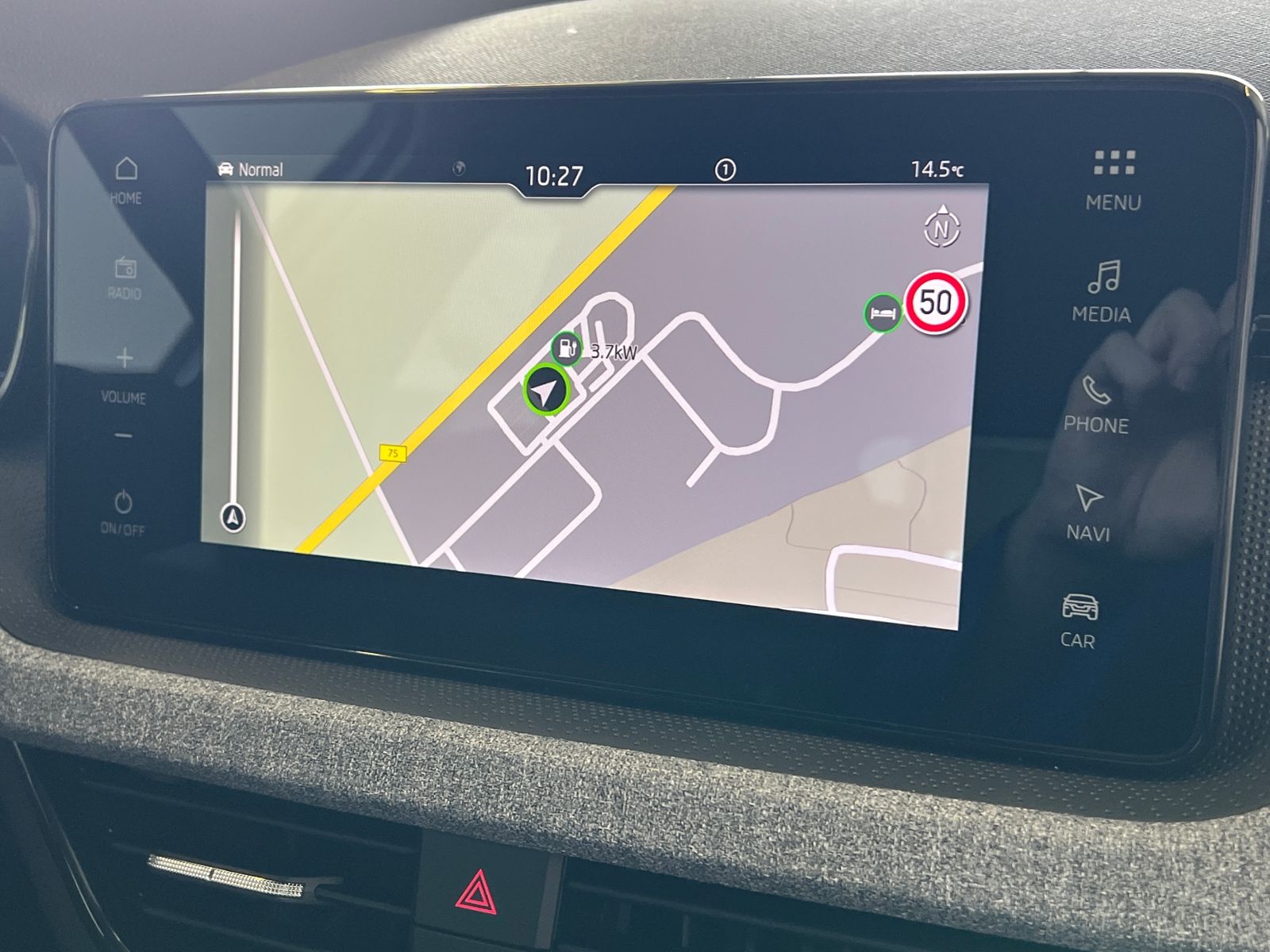 Fahrzeugabbildung SKODA Kamiq Tour 1.5 TSI DSG *Matrix-LED, Frontscheibe