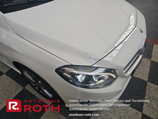 Mercedes-Benz B 200 Urban Style Edition Navi LED AHKPano.-Dach