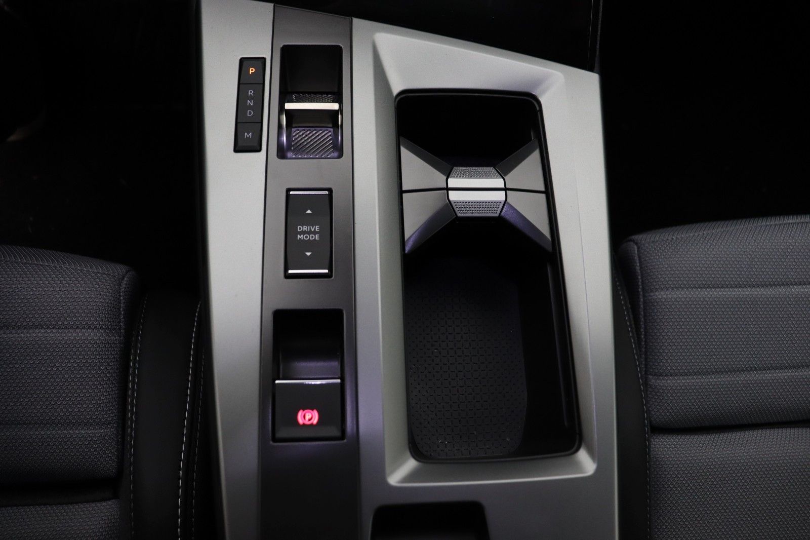 Fahrzeugabbildung Opel Grandland GS 1.2 48V Mild-Hybrid