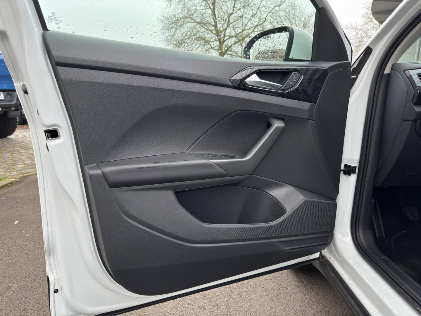 Fahrzeugabbildung Volkswagen T-Cross Life 1.0 TSI,NAVI,Climatronic,SH,ACC,Tel