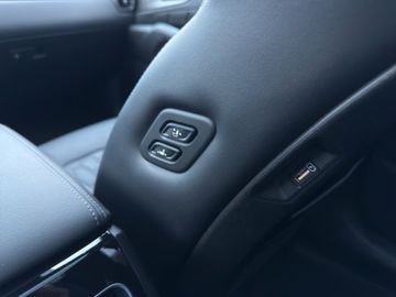 Kia Sorento 2.2D Platinum AWD DCT8 AHK NAV Glasdach