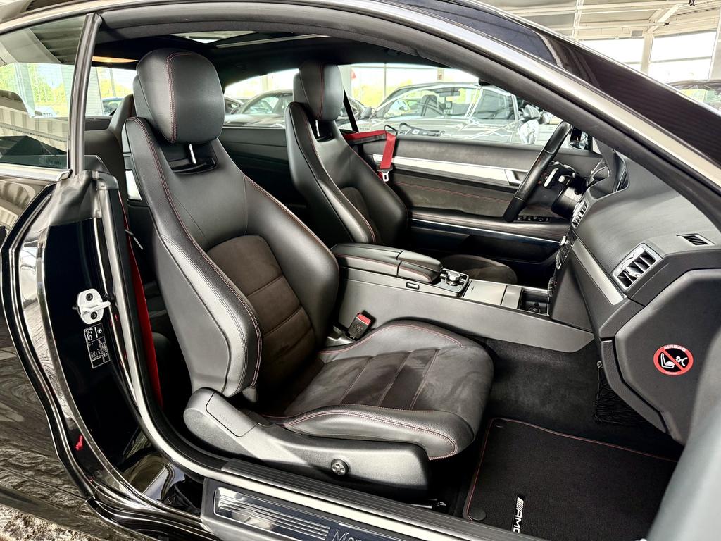 Mercedes-Benz E 320