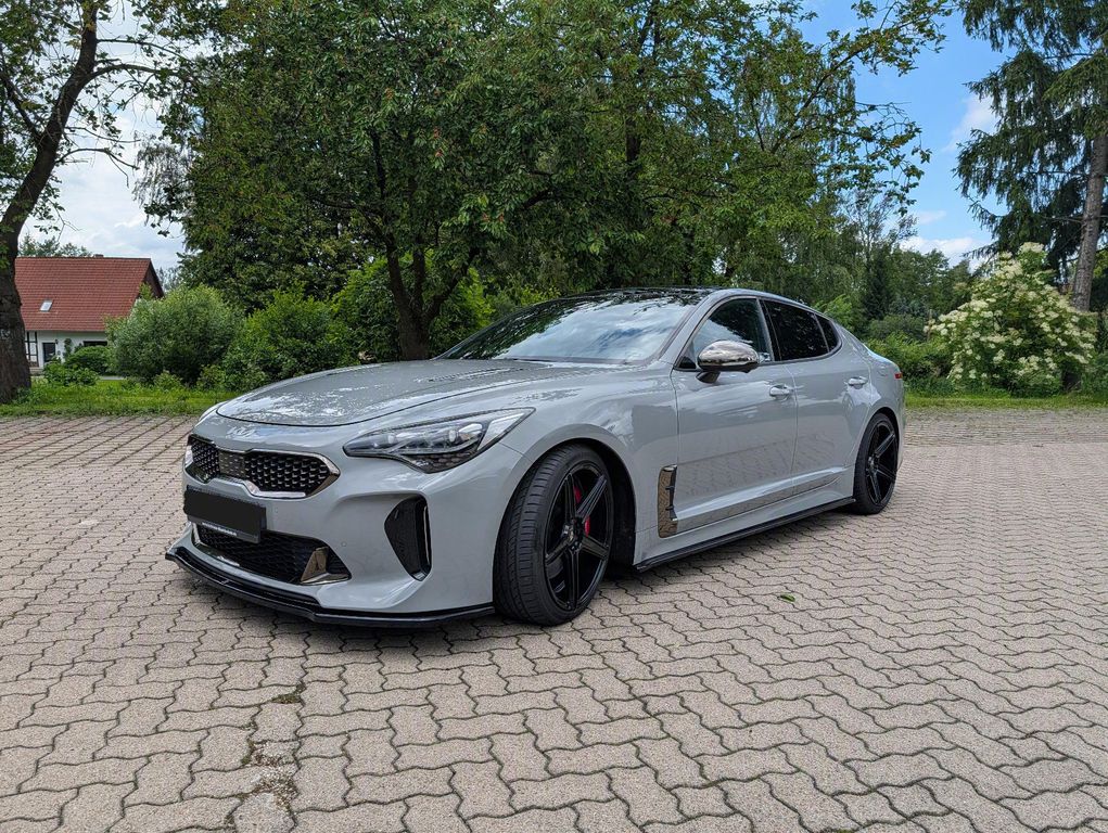 Image of Kia Stinger