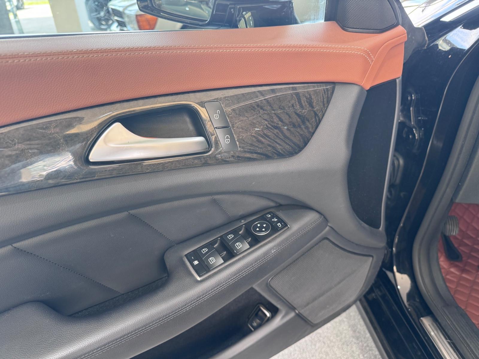 Mercedes-Benz CLS 350 SB*MULTIBEAM*AHK*SCHIEBEDACH*SHZ*KLIMA