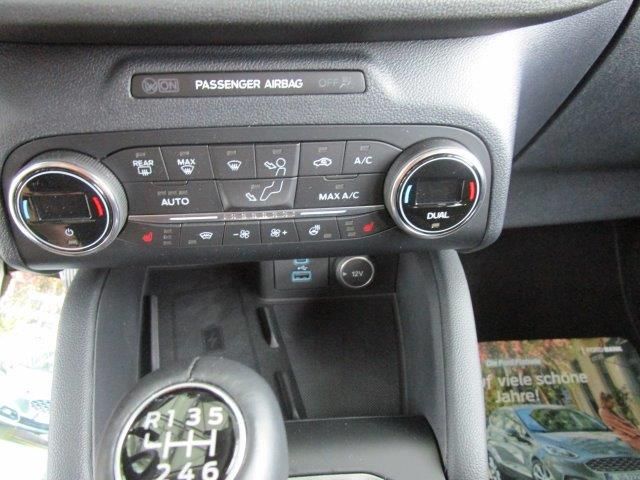 Kuga 1,5 EB TITANIUM/RFK/Heckklappe elekt./Navi/