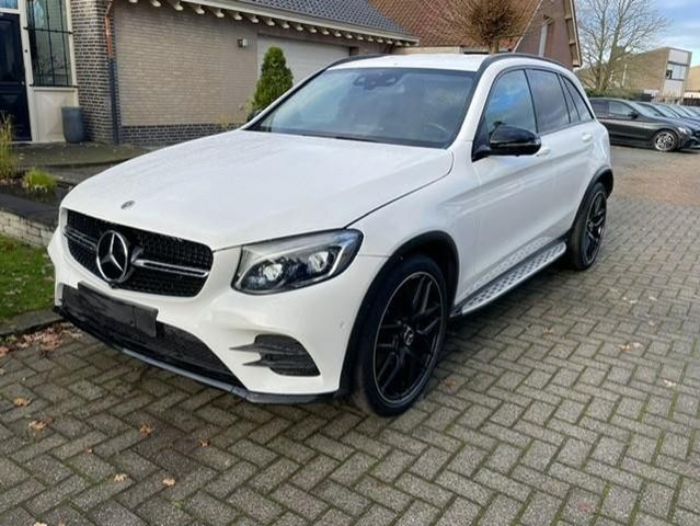 Mercedes-Benz GLC 250 4MATIC AMG LINE NAVI kamera LED