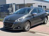 Peugeot 208 Allure Automatik - graue Peugeot 208