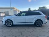 Audi Q7 50 TDI quattro S line Massage Heuad UP - Audi Q7 mit Anhängerkupplung