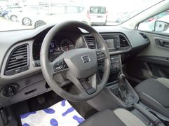 Fahrzeugabbildung Seat Leon Klimaanlage PDC