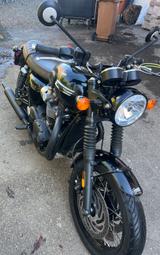 Triumph Bonneville T120 Black  - TRIUMPH BONNEVILLE T120 BLACK