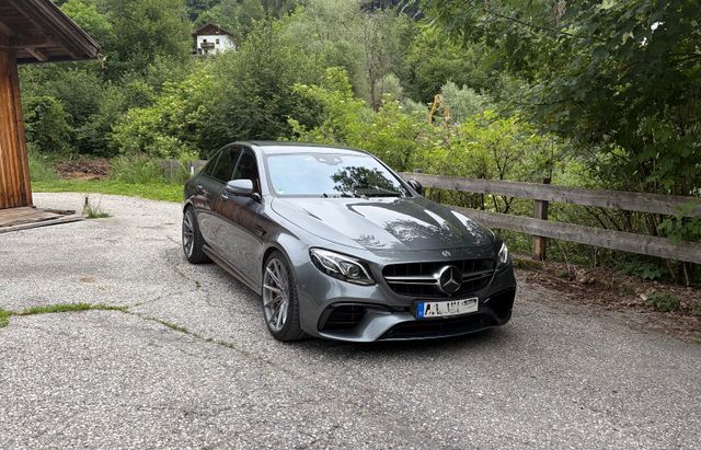 MERCEDES-BENZ E 63 AMG