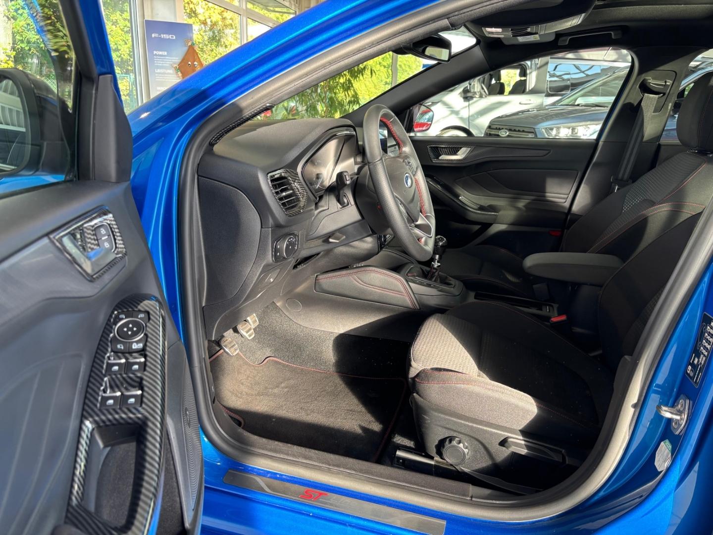 Ford Focus ST-Line+AHK+PanoDach+DAB+B&O+NAV+RFK+LMF+, миниатюра 12