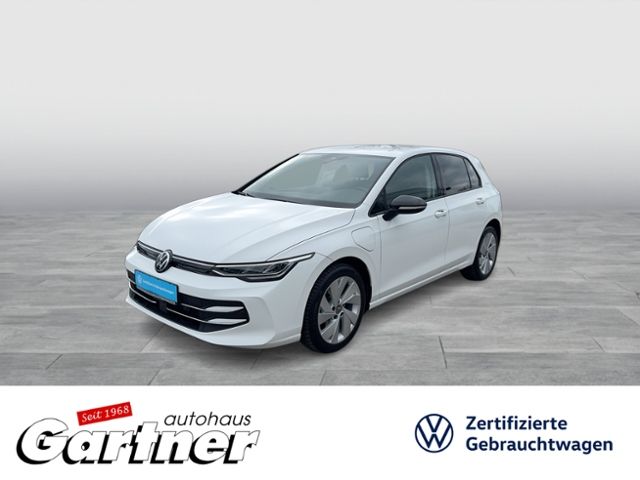 Golf VIII GOAL 1,5 l DSG eHybrid REAR VIEW AKH D