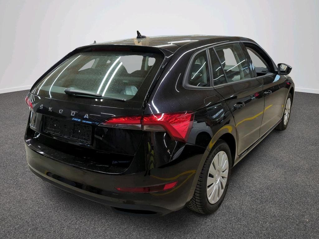 Skoda Scala 1.0 TSI Drive 125 Virtual LED Lane Navi imagem 2