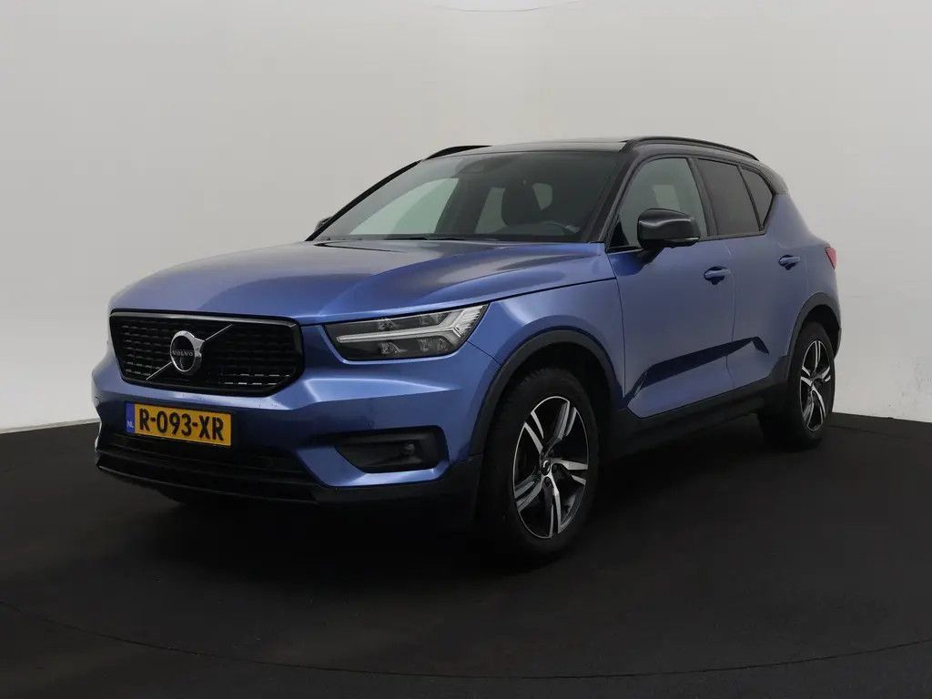 VOLVO XC 40