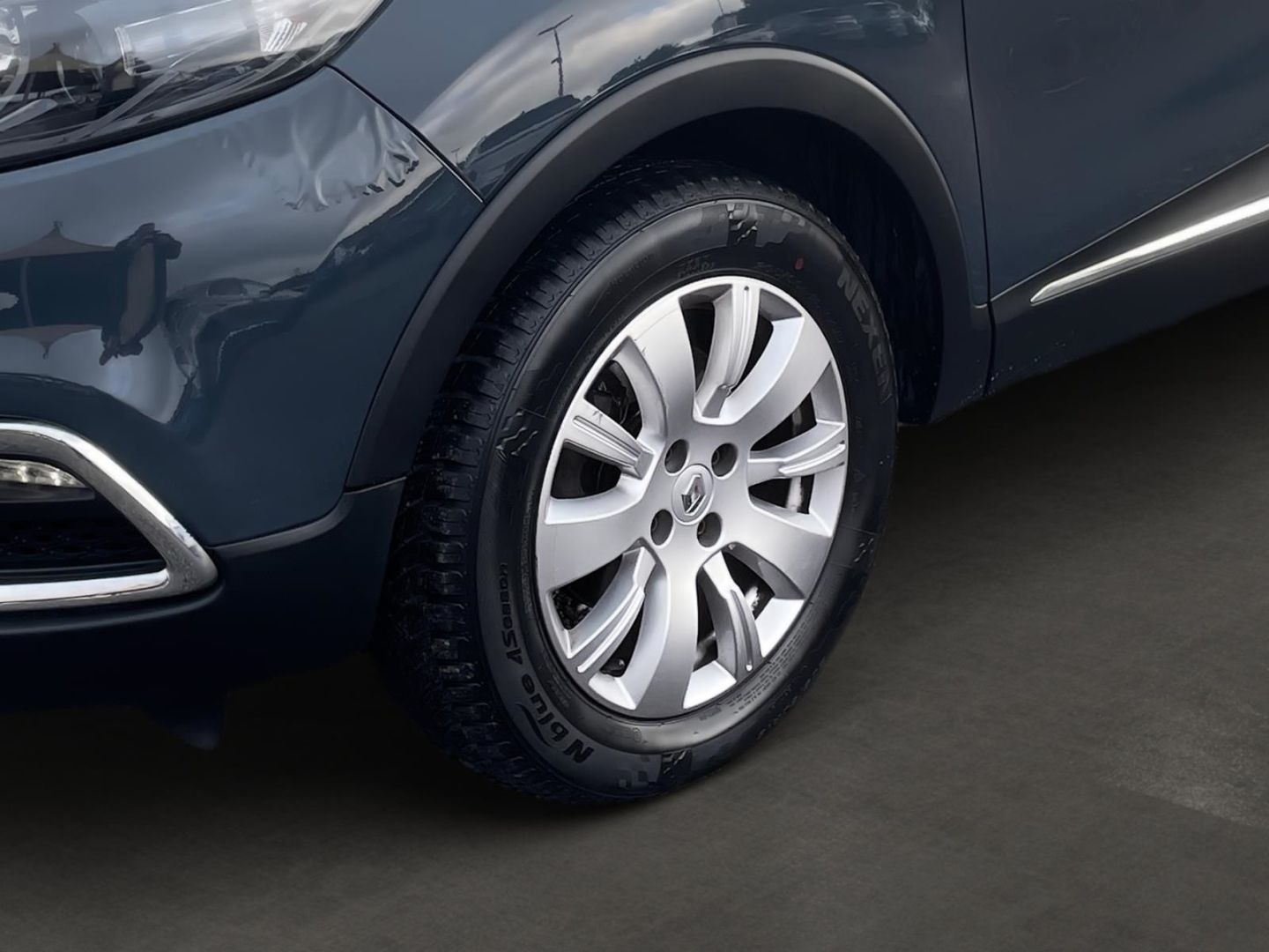 Fahrzeugabbildung Renault Captur 1.5 dCi Experience Tempomat Parksensoren