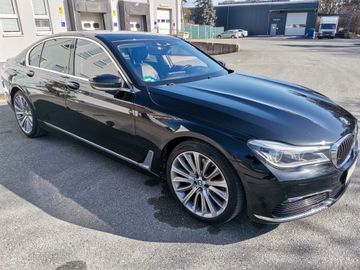 BMW 730 - 4