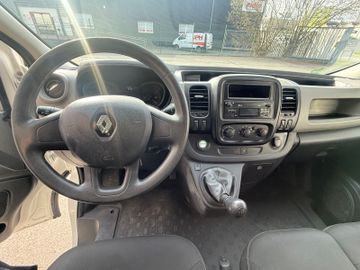 Renault Trafic - 11