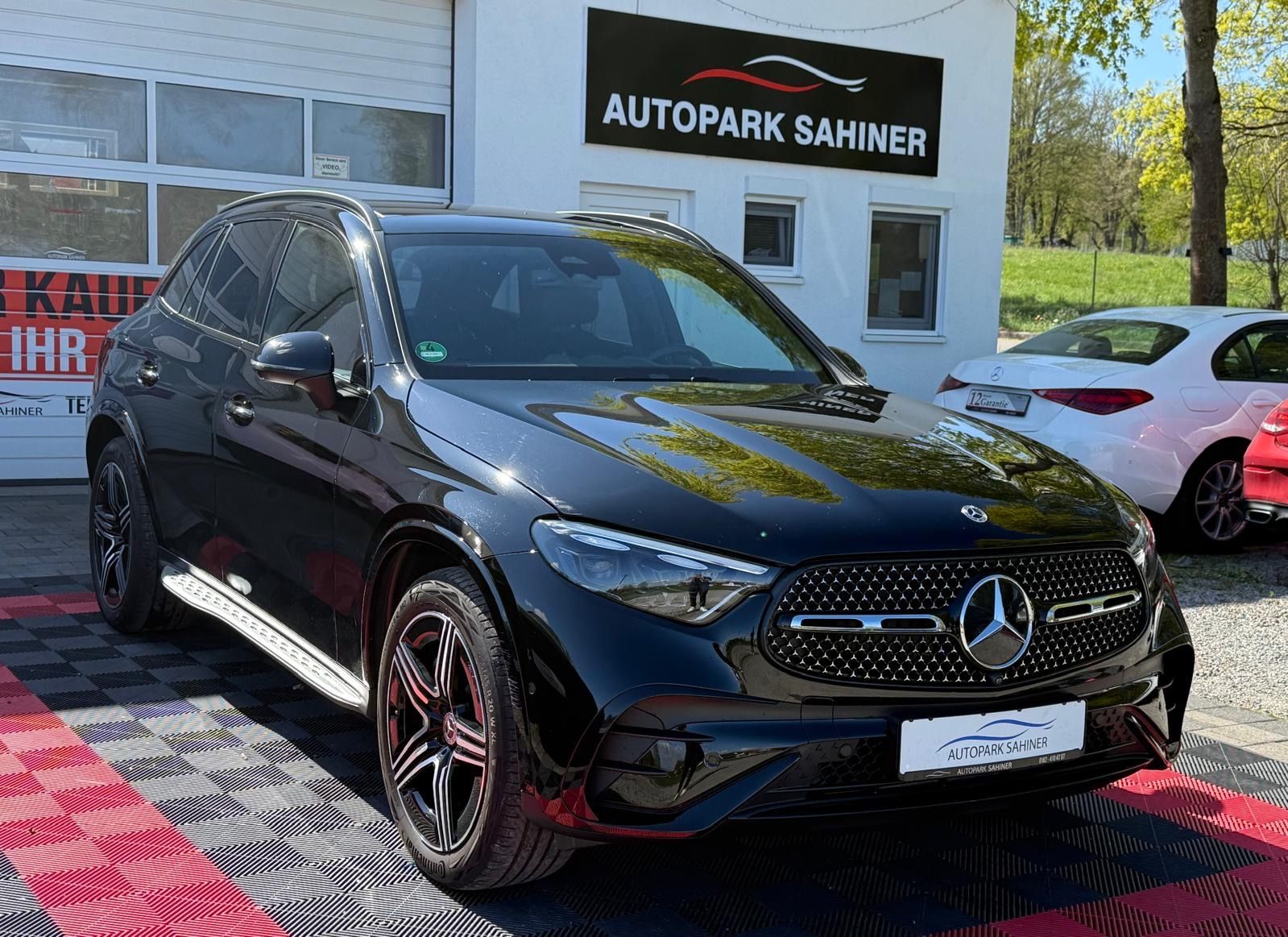 MERCEDES-BENZ GLC 200 AMG*4M*BURMESTER*360°*ACC*TOT