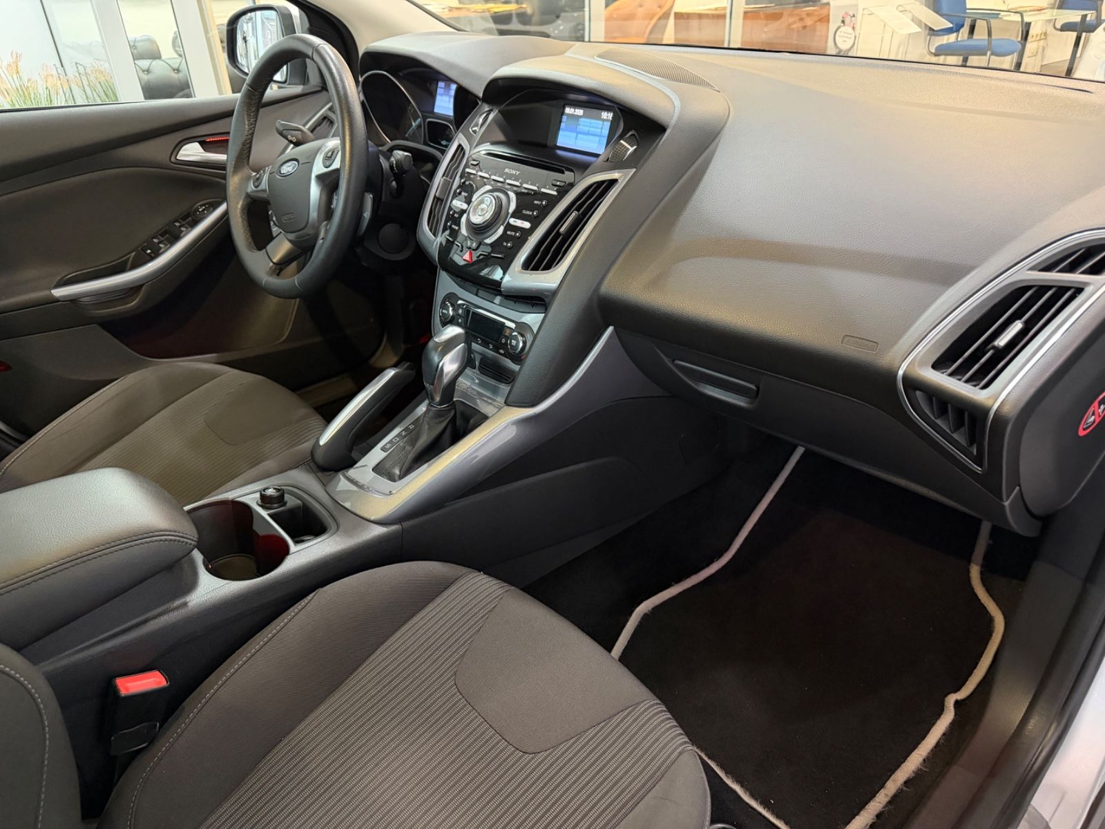 Fahrzeugabbildung Ford Focus Lim. Titanium