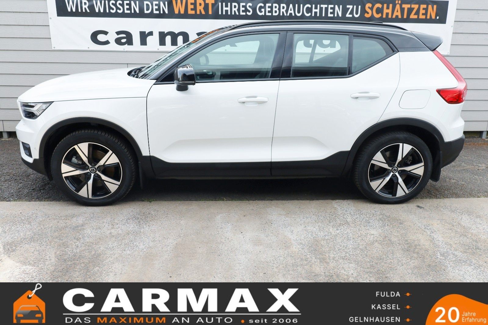 Fahrzeugabbildung Volvo XC40 Pro 78KWH AWD Leder,Navi,PanDach,Autopilot