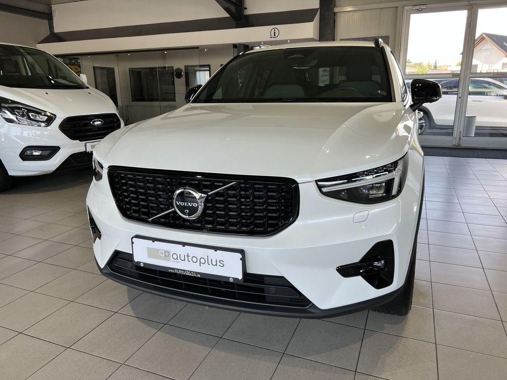 Volvo XC40 B3 Plus Dark ACC BLIS 360° H/K LED Navi SHZ