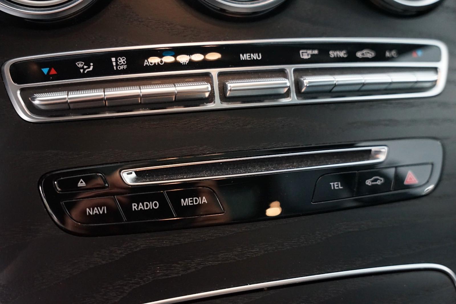 Mercedes-Benz GLC 300 4Matic | AMG | Comand | Pano | AHK
