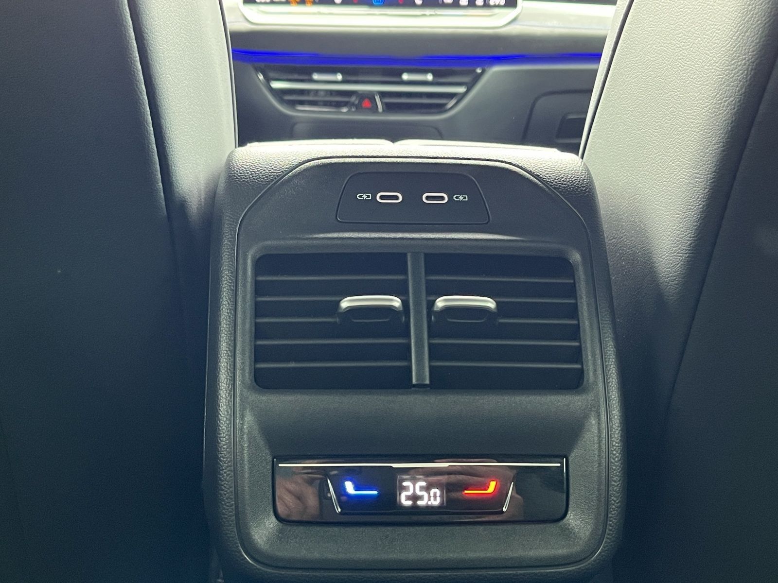 Volkswagen Passat Variant - Bild 17