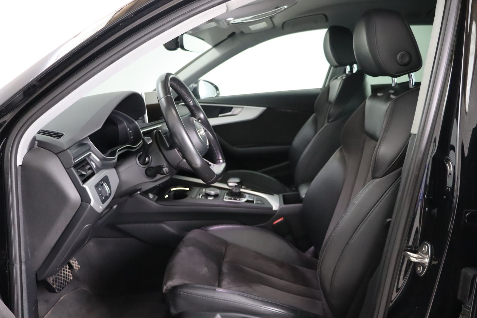 Fahrzeugabbildung Audi A4 Allroad Quattro LED * Sportsitze * Navi * Sit