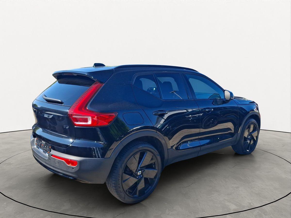 Volvo XC40 B3 Black Edition Plus 360° AHK PANO H/K LED